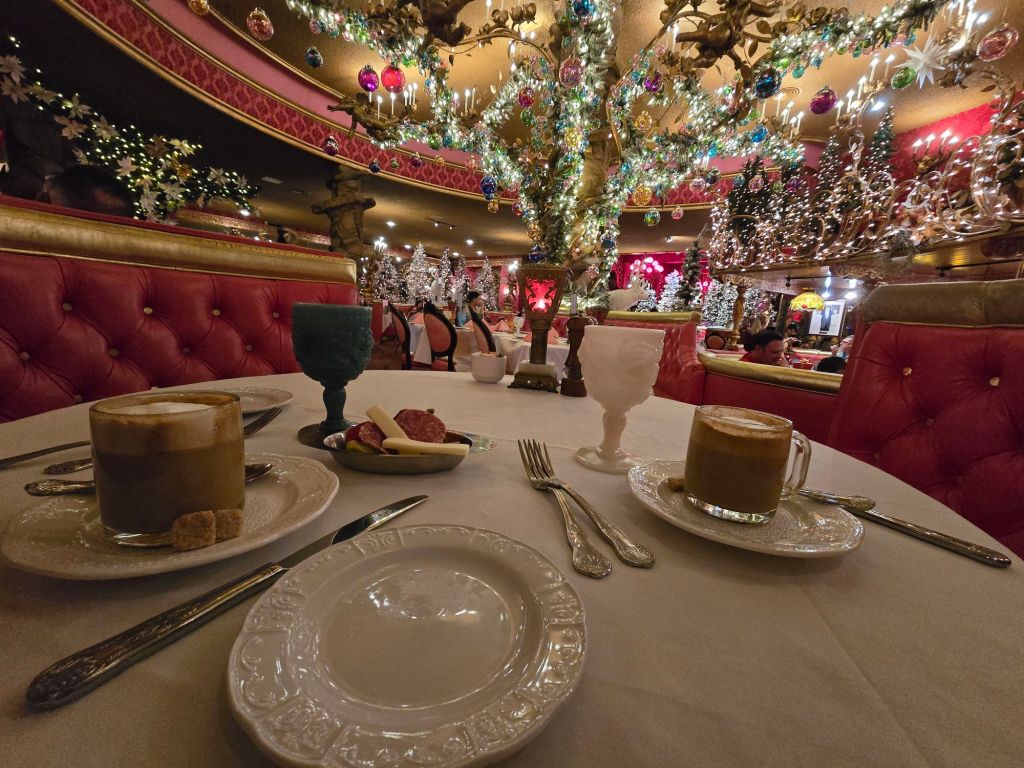 20251213_194627346759414869651778